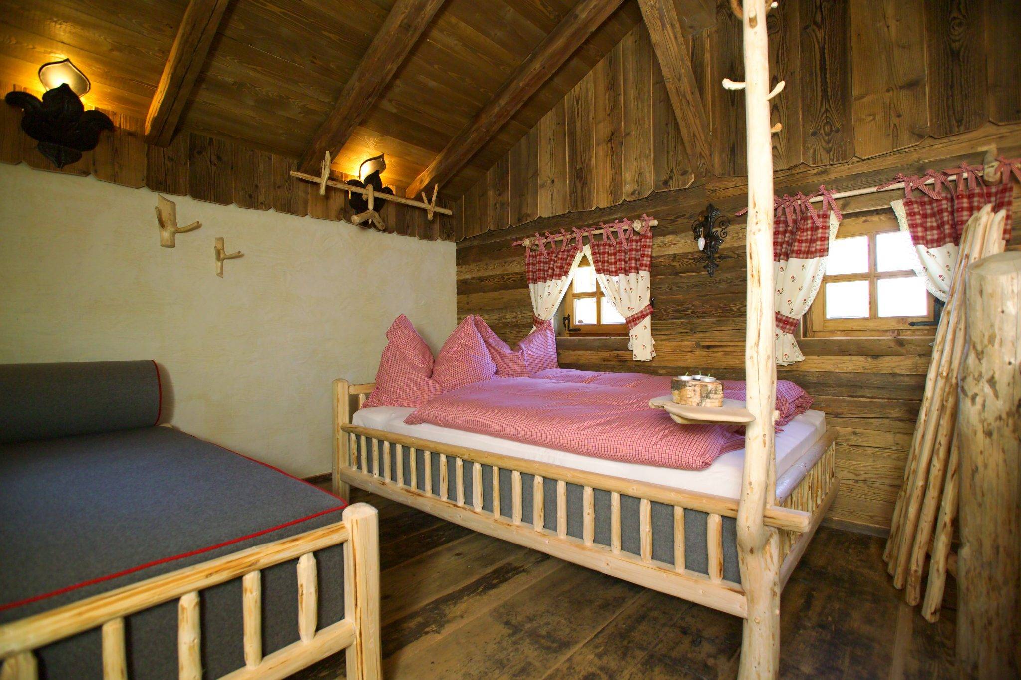 Urige Almhüttenatmosphäre in der Gschwandtner Hütt'n, Haus im Ennstal